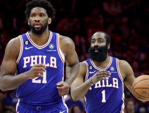 Yabo-恩比德再次狠斗队友 这样的戏码年年都在费城上演